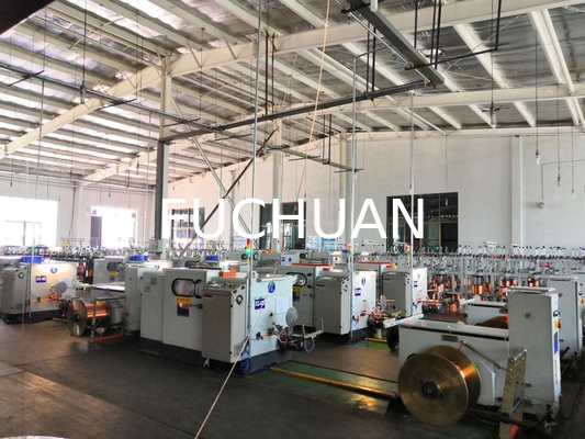 0.03-2.52m m estañaron la fabricación de cables del alambre de cobre que torcía agrupando la máquina