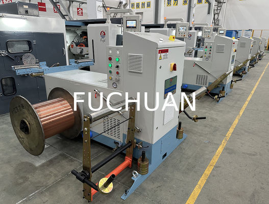 Máquina de agrupamiento de cobre eléctrico 15KW AC Servo Motor 380V Voltagem