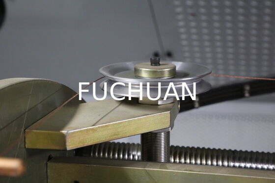 Máquina de agrupación de doble giro diseñada con materiales robustos Arco de fibra de carbono y travesía de precisión para alambres duraderos